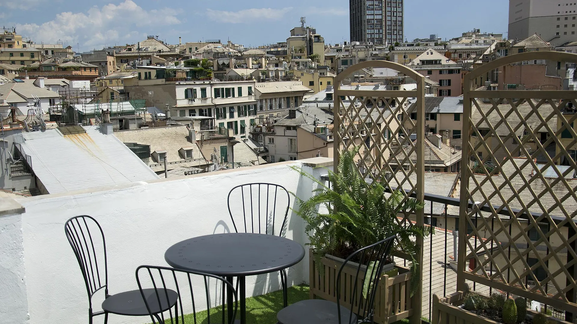 Sky On The Roofs - Il Cielo Sui Tetti Hotel Genoa